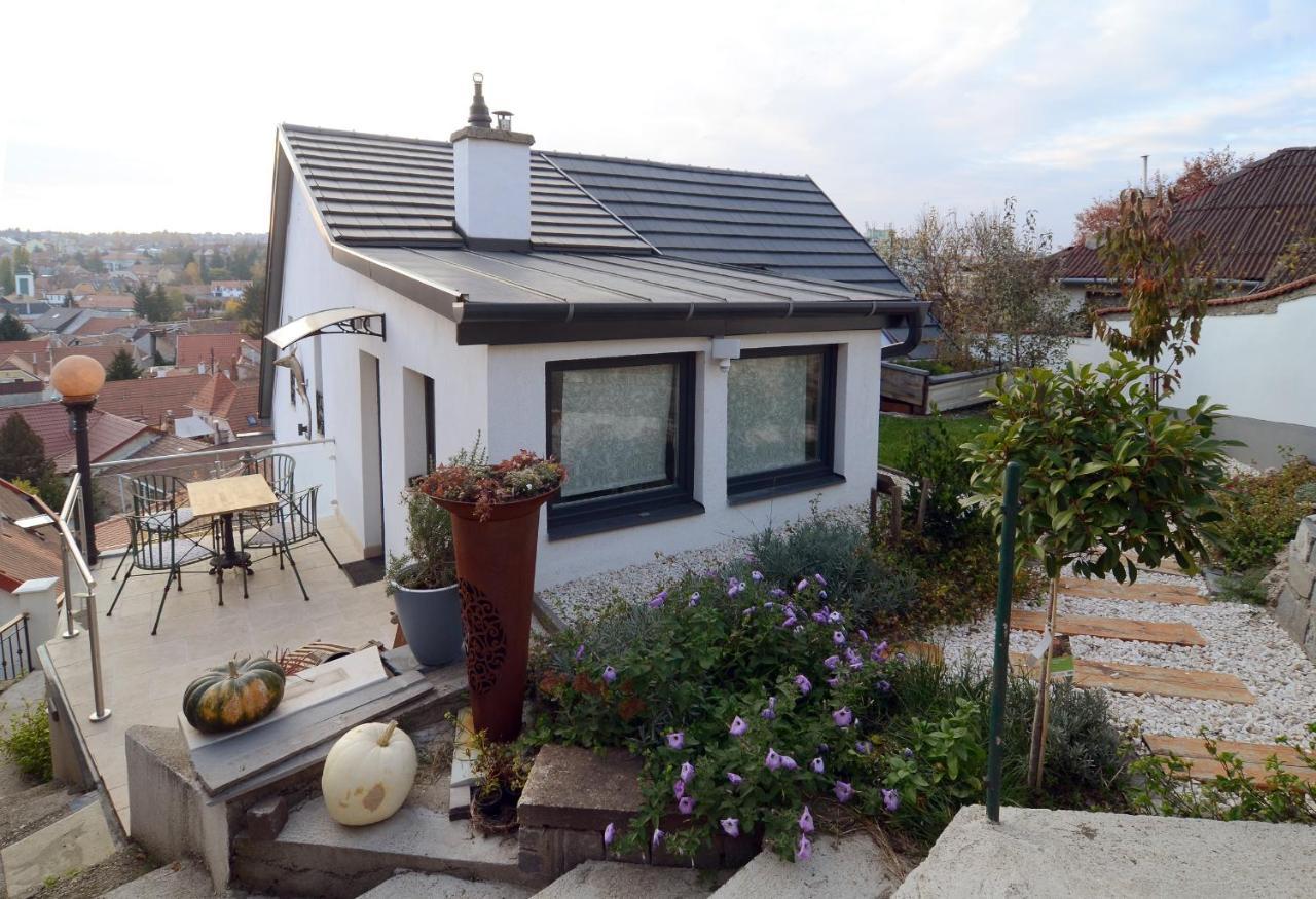 Fília Apartman Eger Exterior foto
