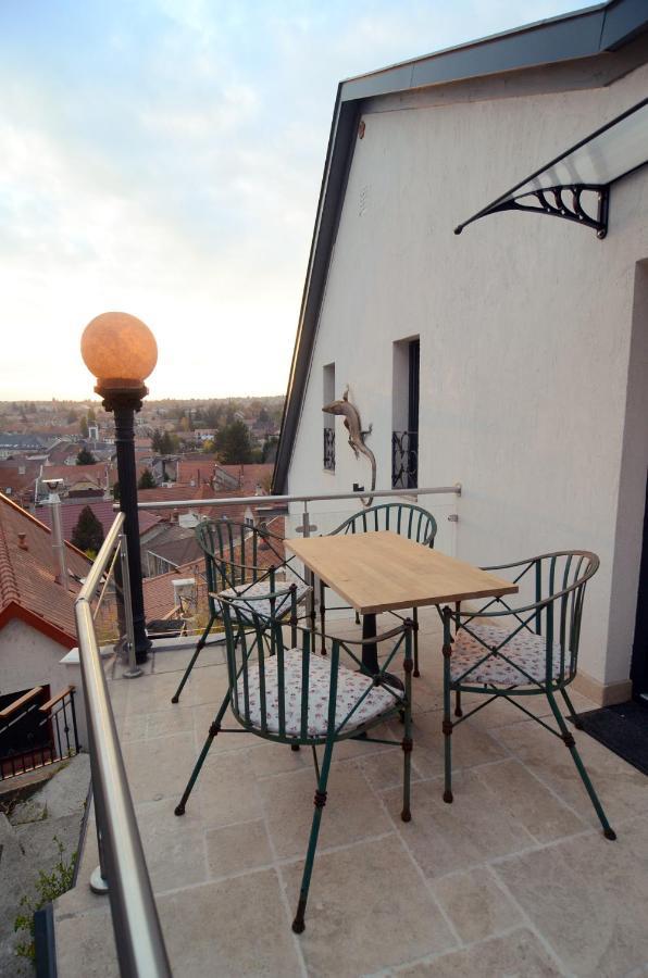 Fília Apartman Eger Exterior foto
